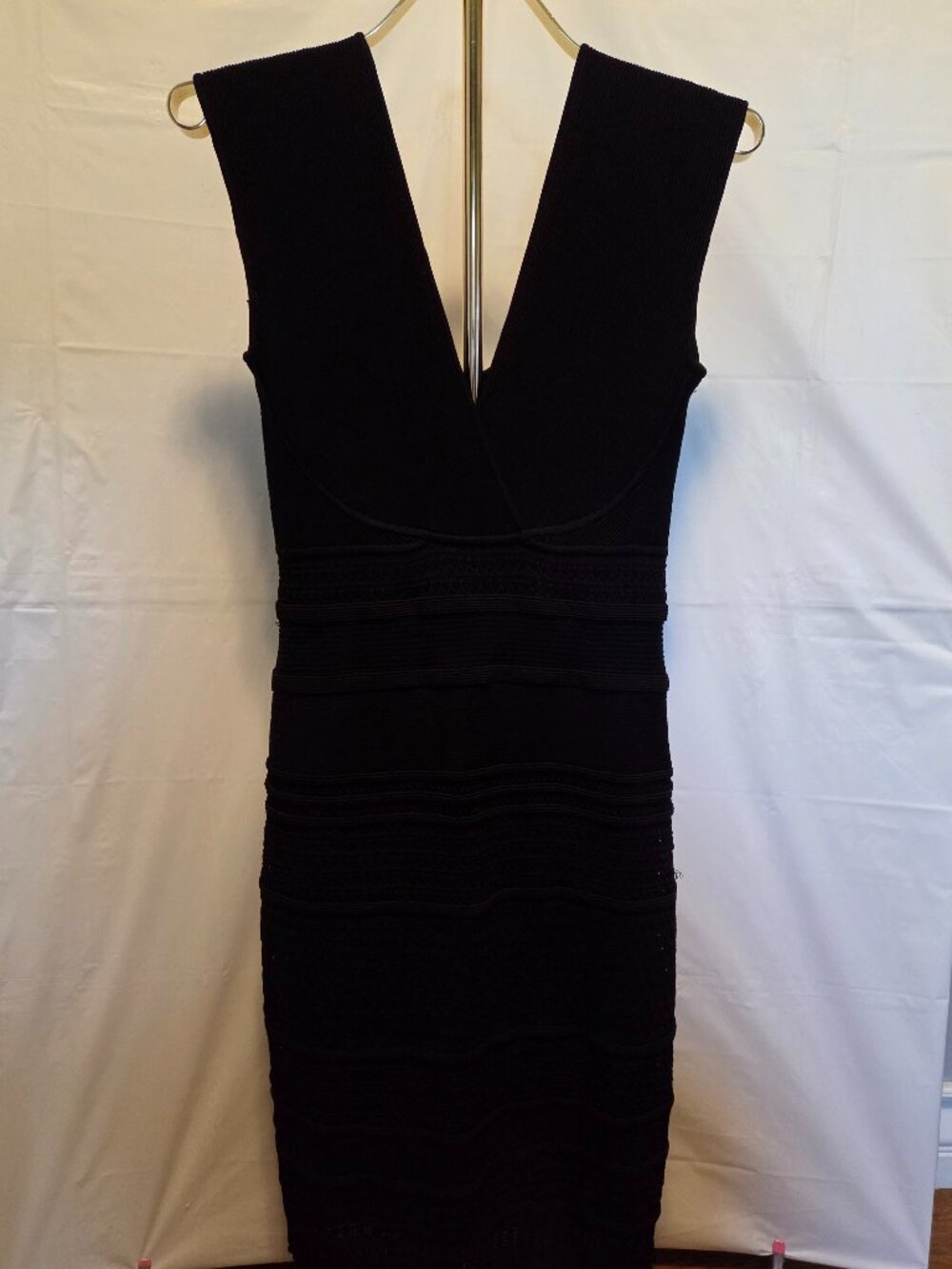 Catherine Malandrino Black Bandage Knit V-Neck Sheath Dress Size M